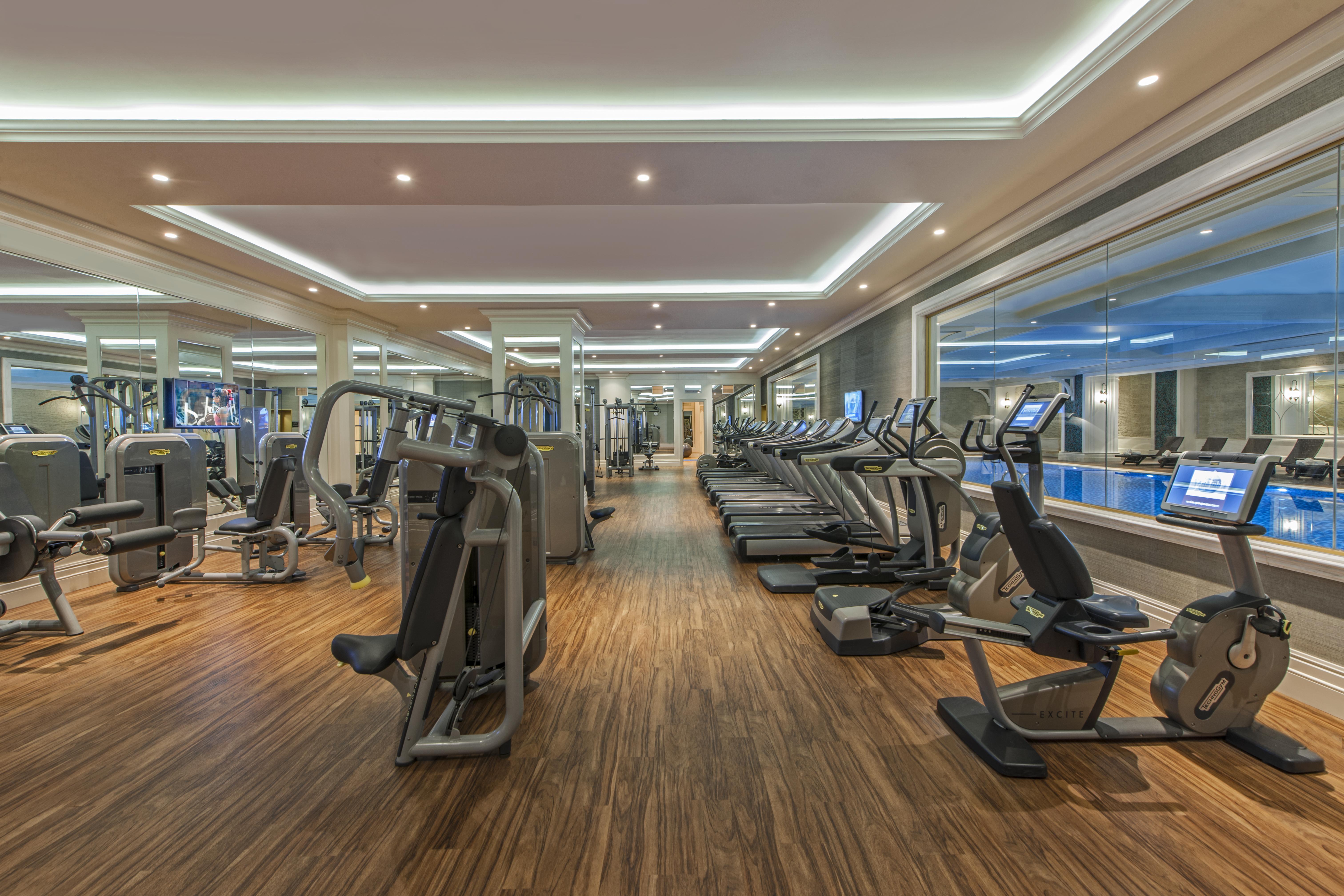 โรงแรมอีลิต เวิลด์ บิซิเนส อิสตันบูล ภายนอก รูปภาพ The gym at the hotel