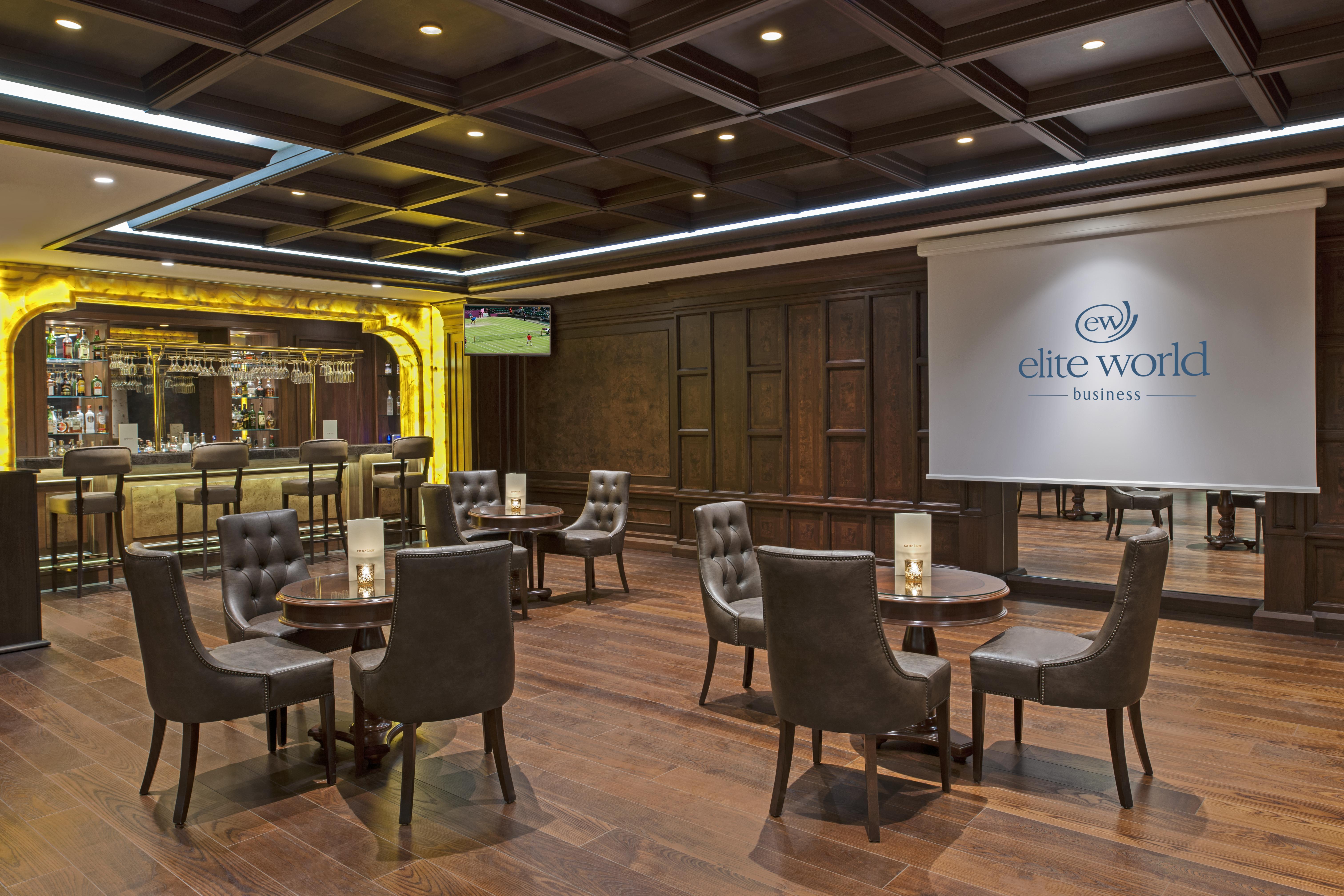 โรงแรมอีลิต เวิลด์ บิซิเนส อิสตันบูล ภายนอก รูปภาพ The interior of the lounge